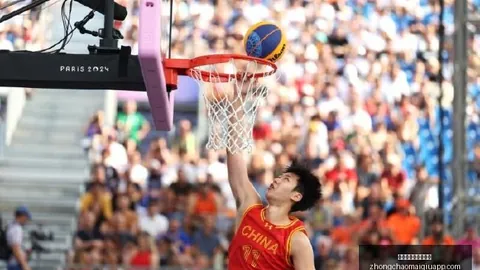 利扎拉祖故乡悠闲度假，法国足坛传奇的暗黑时刻写真集足球世界-法国新浪赛事风云